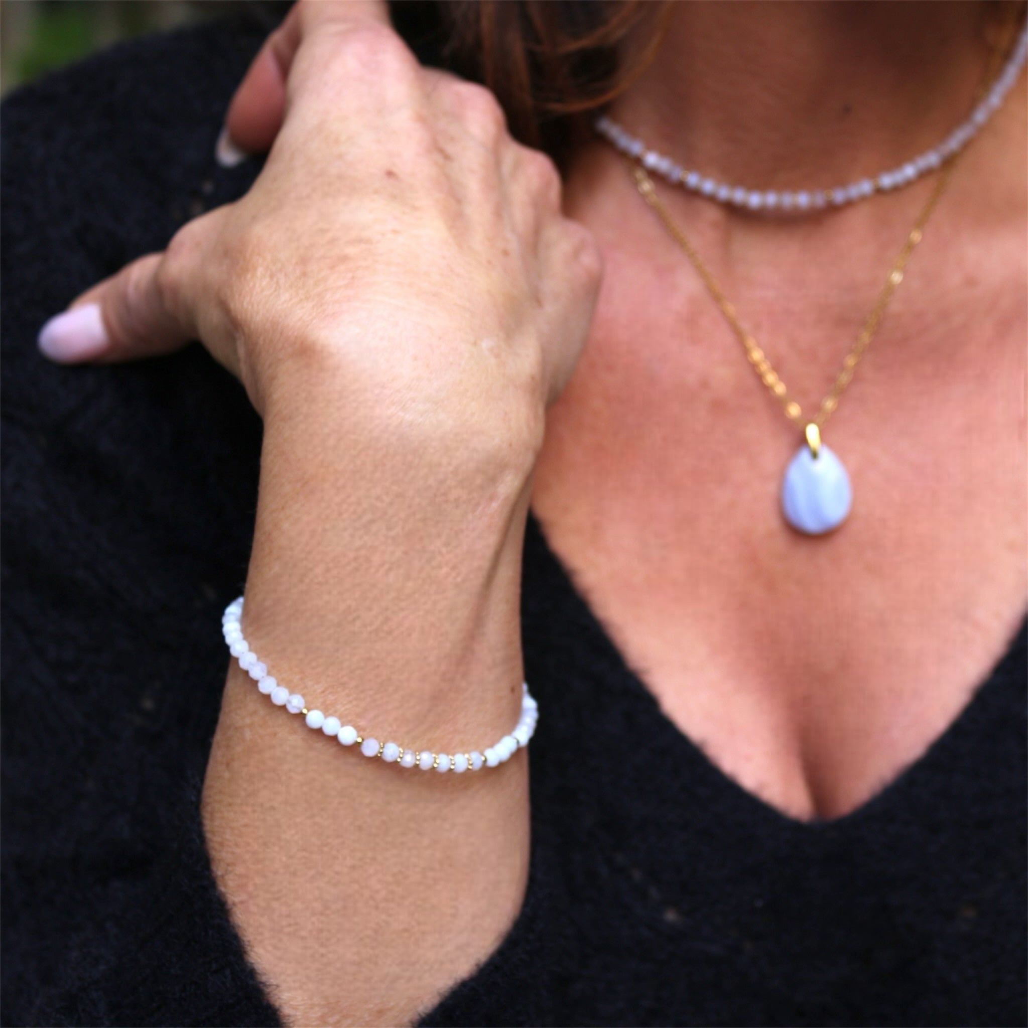 Bracelet "Eveil" Calcédoine bleue facettée